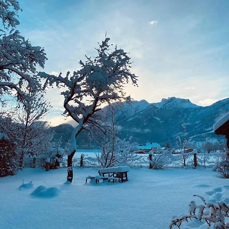 Happy Family: Mountain Retreat With Spacious Garden Golling an der Salzach