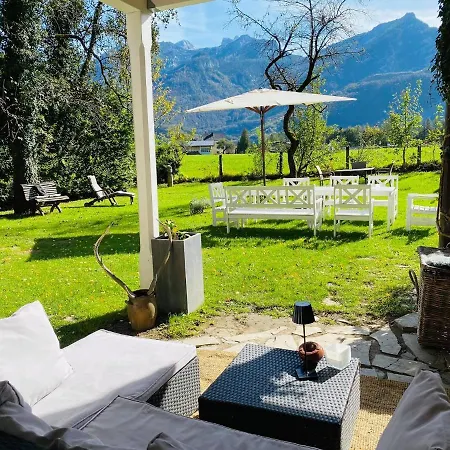 Happy Family: Mountain Retreat With Spacious Garden *