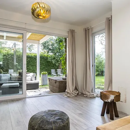 Happy Family: Mountain Retreat With Spacious Garden