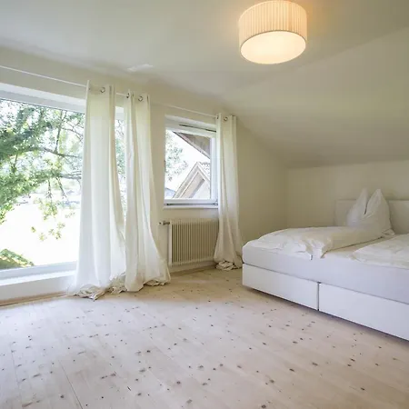 Happy Family: Mountain Retreat With Spacious Garden Holiday home *